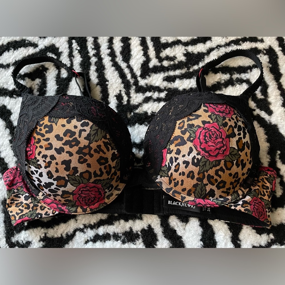 Blackheart by Hot Topic Rose Leopard Print Push-up Bra. 36B.